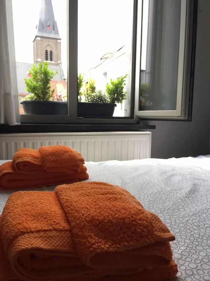 1,2,Trois...Le Roi Bed & Breakfast Ghent 0*,